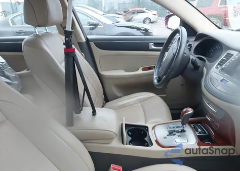 2013 Hyundai Genesis 3.8 из США, поврежденный, VIN KMHGC4DD1DU234927